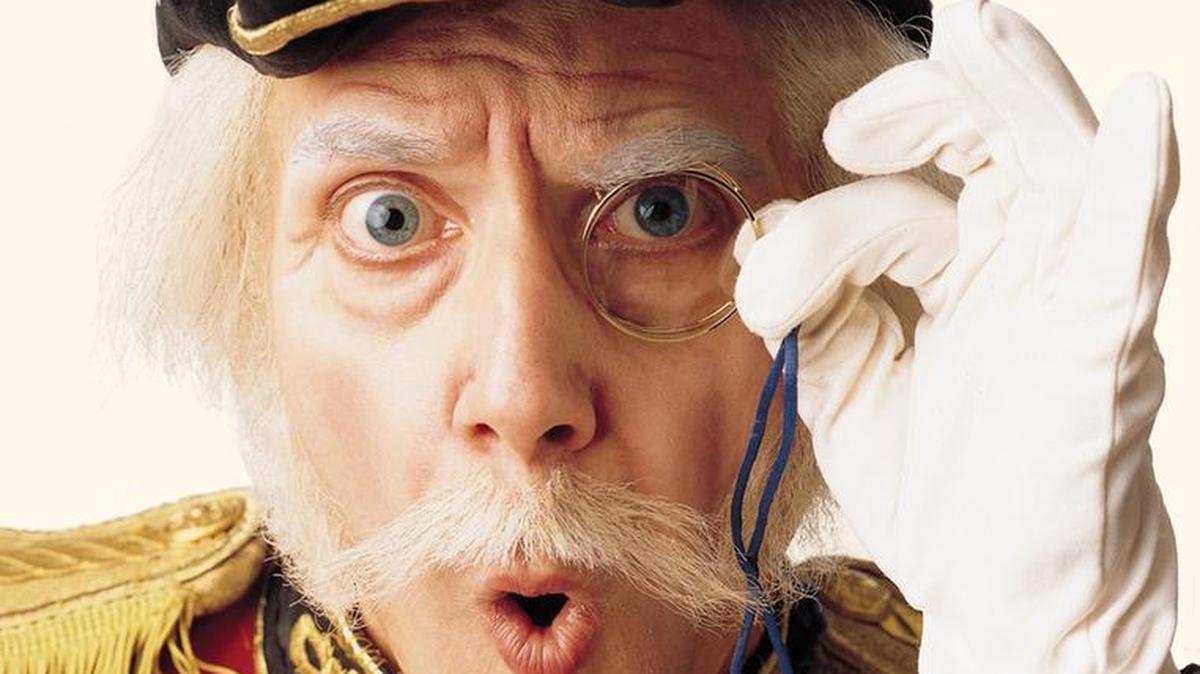 Stephen Quint as the Major-General Stanley.