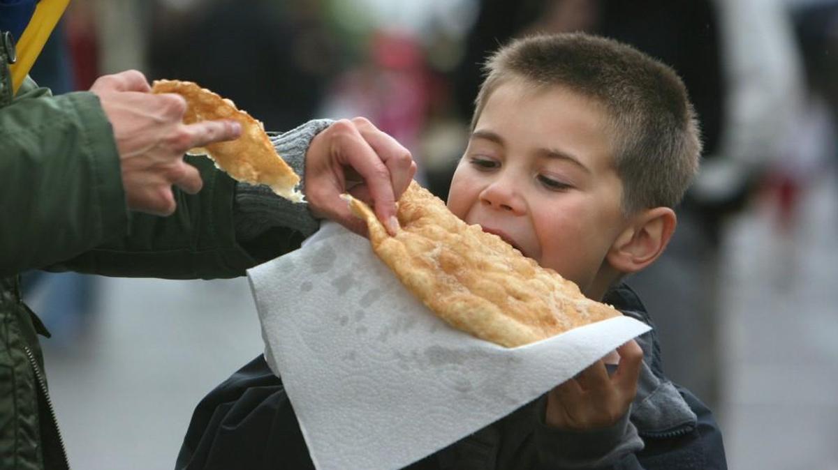Elephant ears are so big that there’s almost always enough to share.