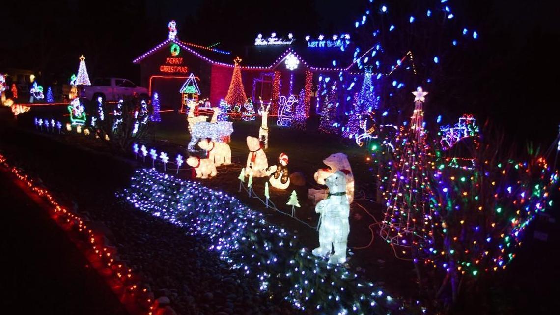 Do you have the best holiday lights in Olympia area? Get featured in our guide