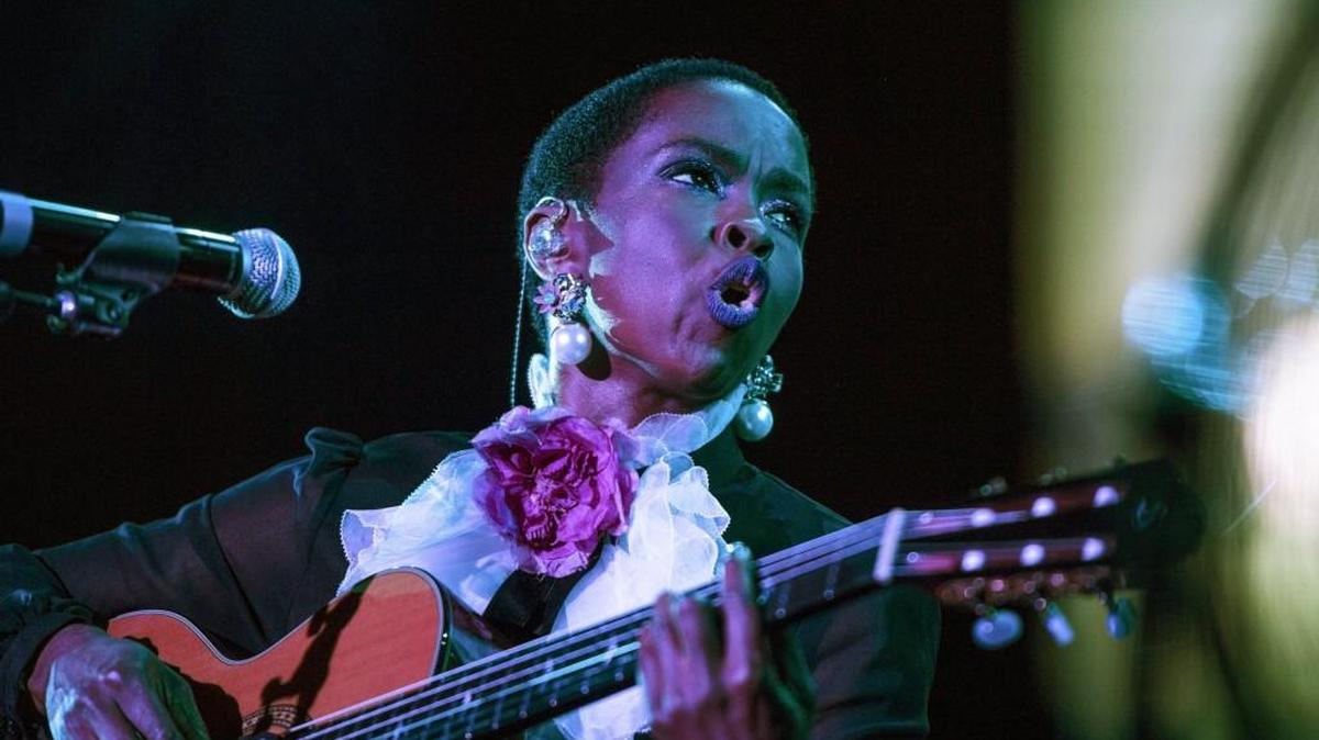 Singer Lauryn Hill will perform in Seattle Nov. 6.