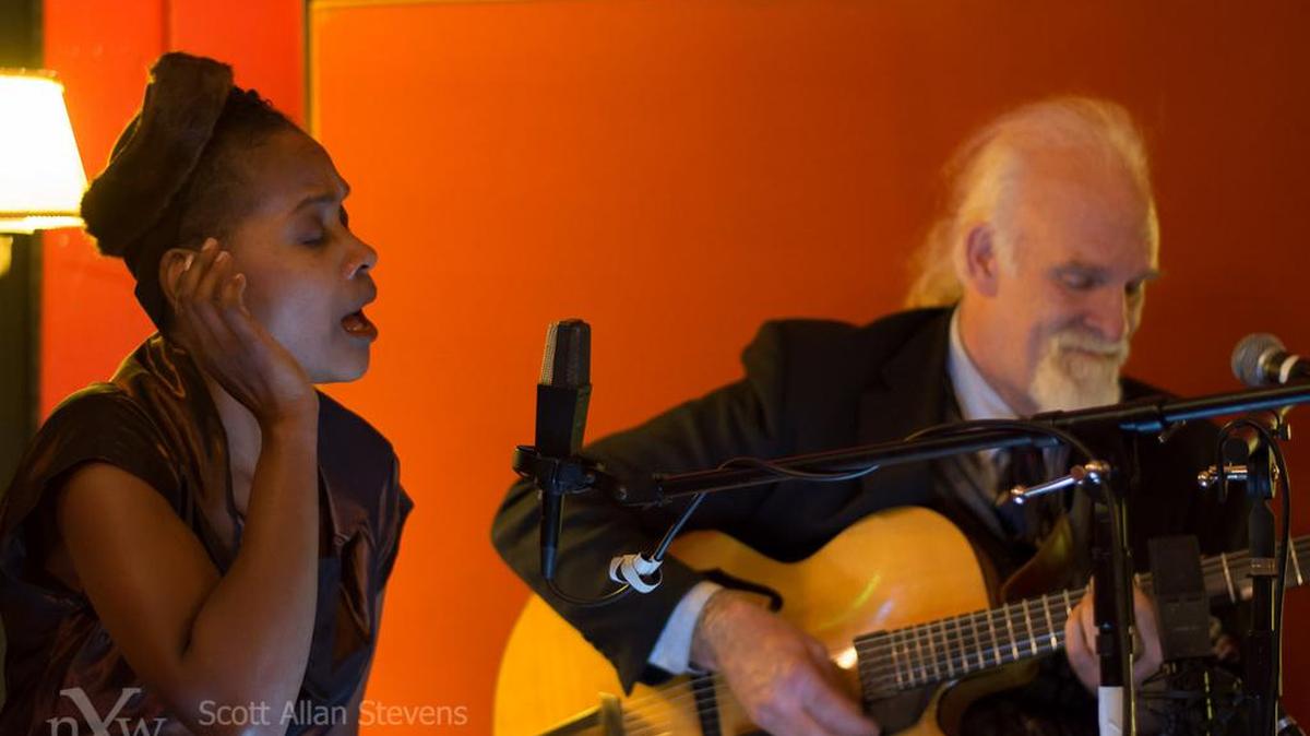 LaVon Hardison sings with guitarist Vince Brown.