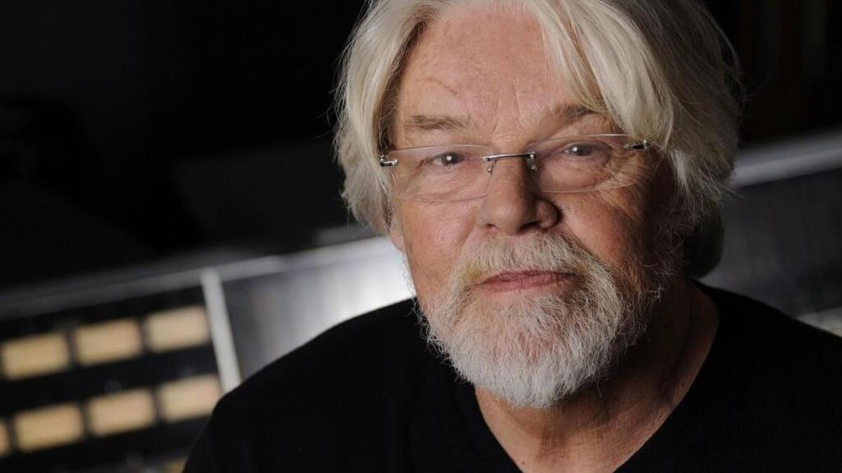 Singer Bob Seger poses for a portrait in a Capitol Records studio in 2014.