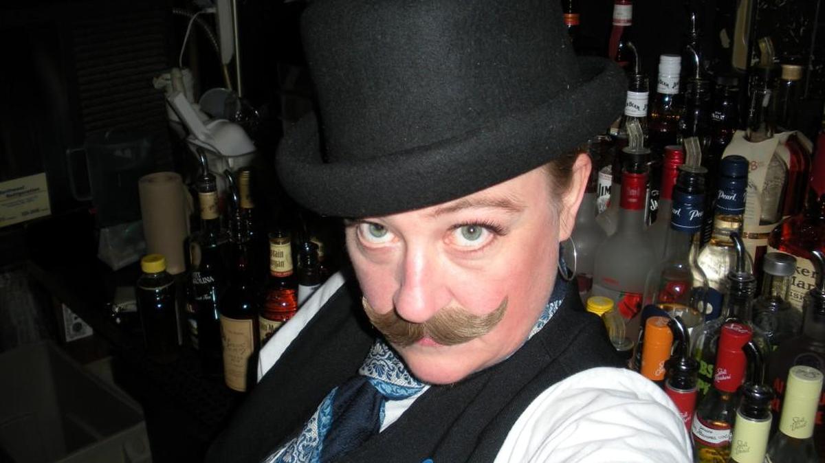 Elizabeth Lord presents her one-wman show at The Midnight Sun in Olympia.