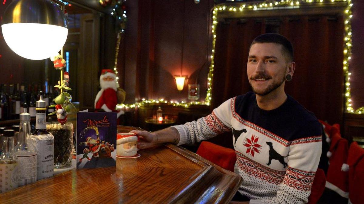 Dillingers Cocktails & Kitchen bartender Donnie Drake is definitely into the holiday spirits, offering a pop-up Miracle holiday bar at the downtown Olympia restaurant.