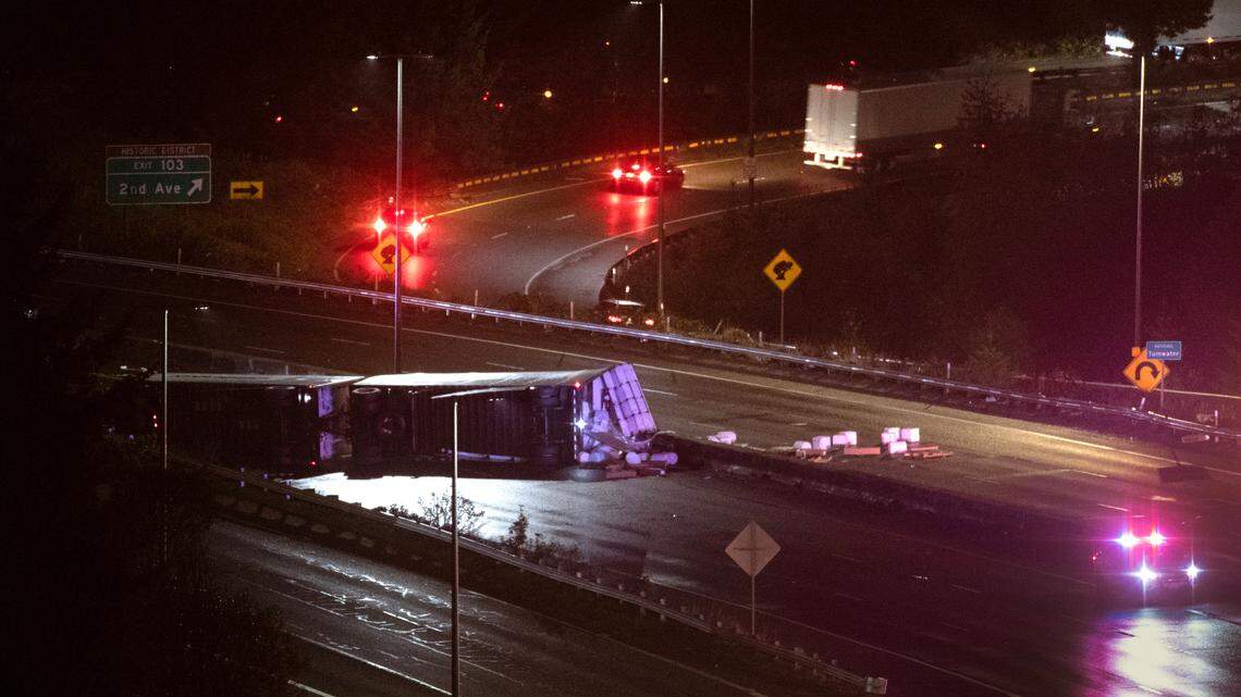 Semi truck rolls on Interstate 5 near US 101 interchange, shutting freeway Monday night