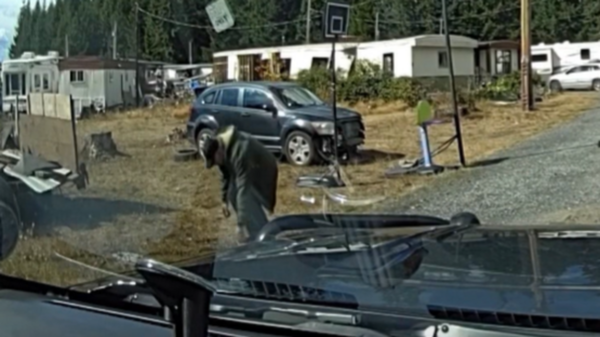 Man who had eluded police since Aug. 28 has been arrested, Thurston Sheriff says