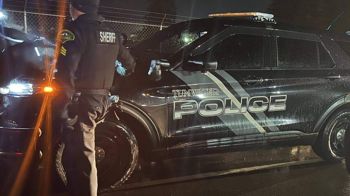 The Thurston County Sheriff’s Office assisted Tumwater police to make a burglary arrest overnight Sunday.