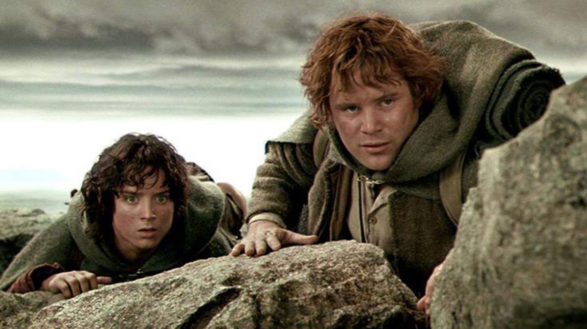 The Skyline Drive-In in Shelton is hosting a “Lord of the Rings” marathon this weekend, screening one of the very lengthy films each night, Friday through Sunday.