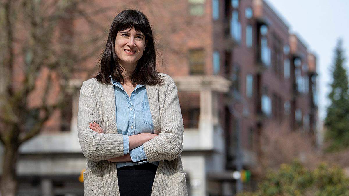 On Tuesday, U.S. Rep. Marie Gluesenkamp Perez, the Democrat who represents the 3rd Congressional District, will host her 11th town hall at 5:30 p.m. at the Kodiak Room in Tenino.