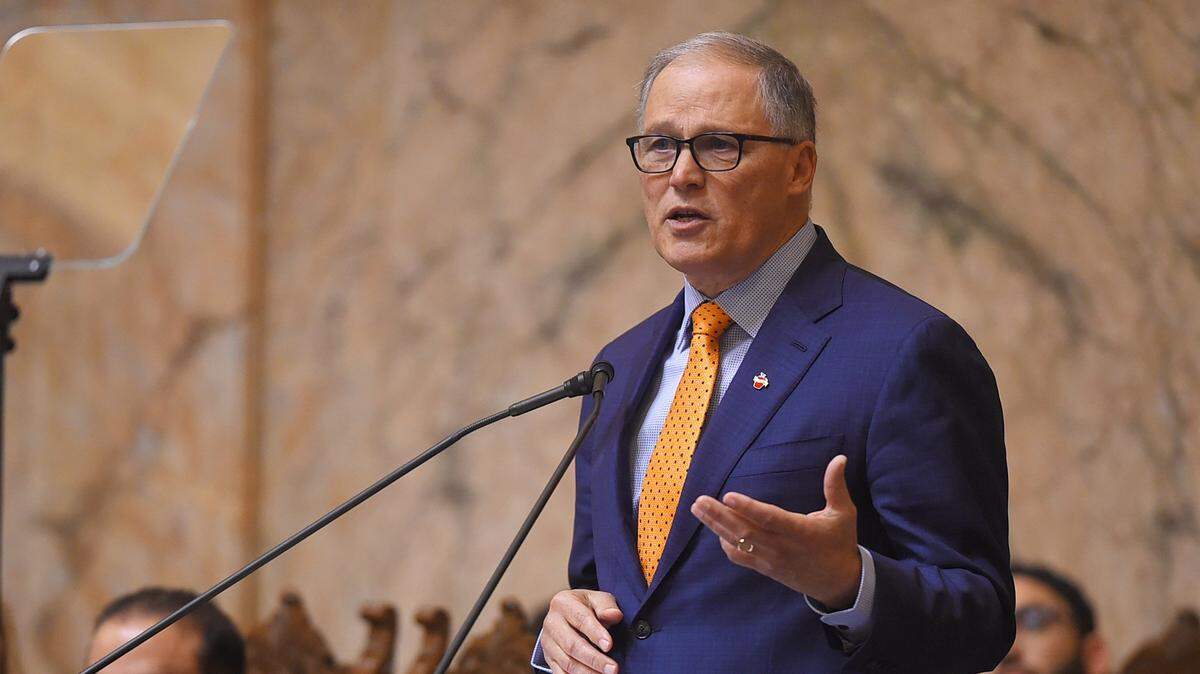 Gov. Jay Inslee gave his State of the State address during a joint session of the Washington Legislature in the House Chambers on Tuesday. Topics in his address ranged from the economy and environment to statewide homeless issues.