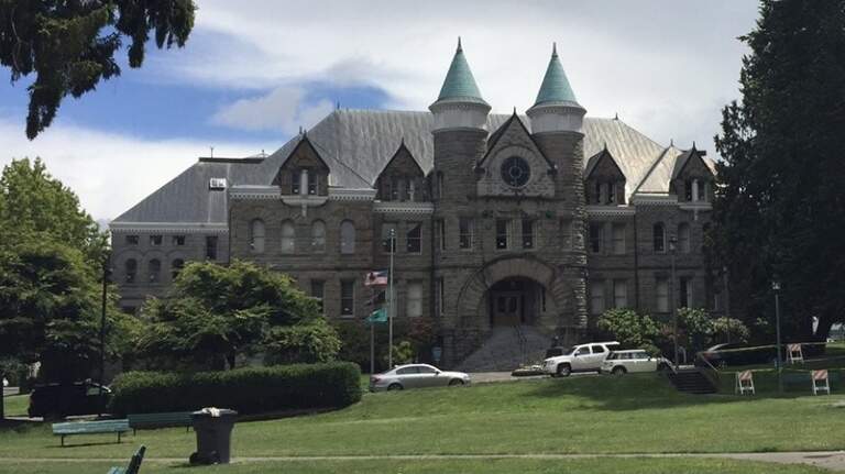 Ex-Gig Harbor teacher is accused of child molestation. What happens to his certificate?