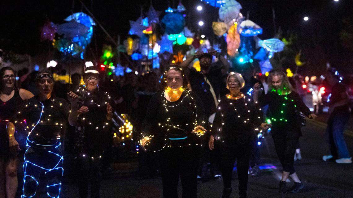 This weekend’s Arts Walk will again be a street party. Here’s what you need to know