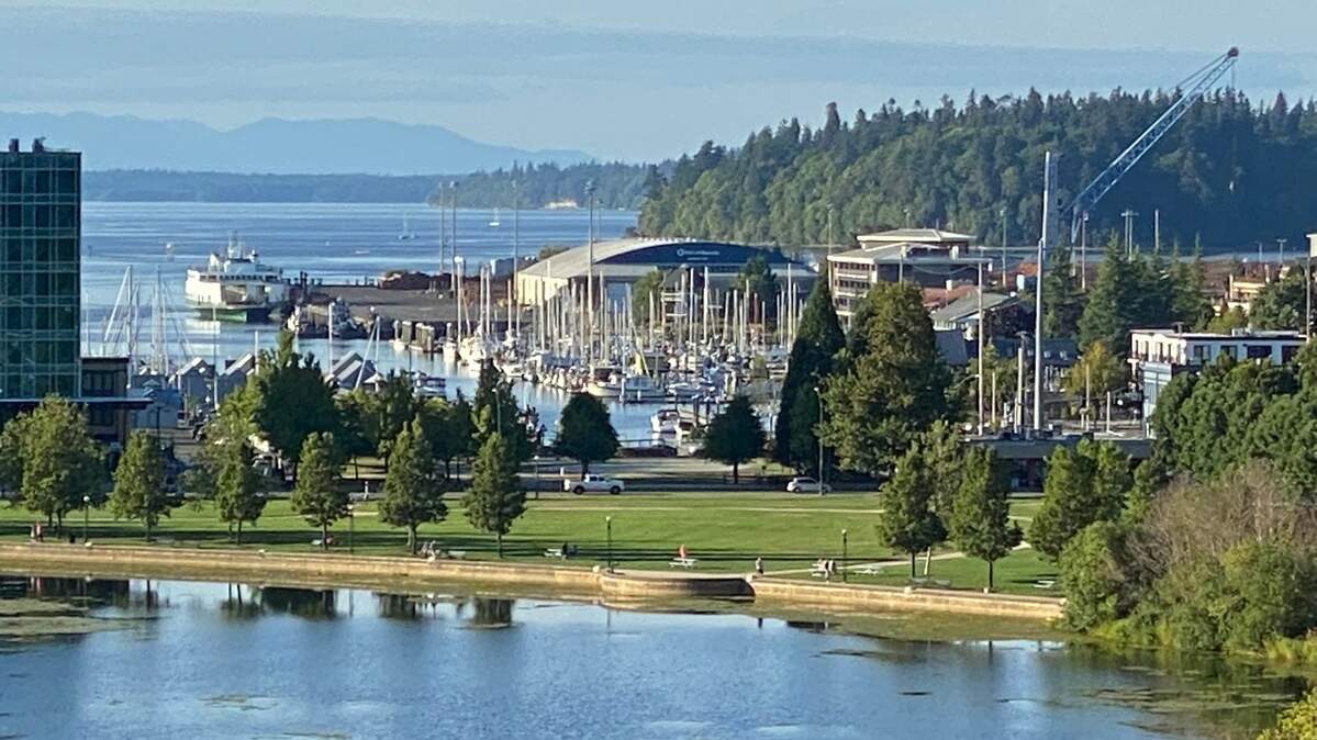 The long Labor Day weekend promises to be sunny with highs in the 70s and 80s in Western Washington, and 80s and 90s east of the mountains.