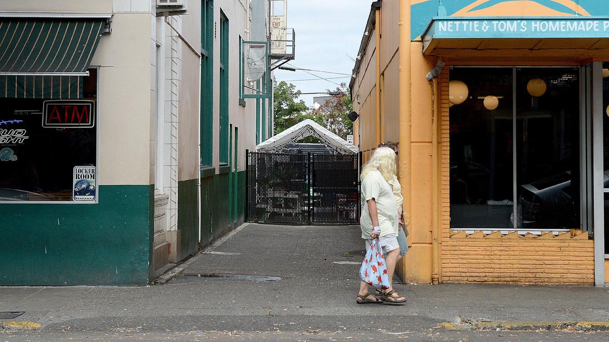 4th Ave Tavern in downtown Olympia may join its neighbor, King Solomon’s Reef, by adding an alleyway dining area.