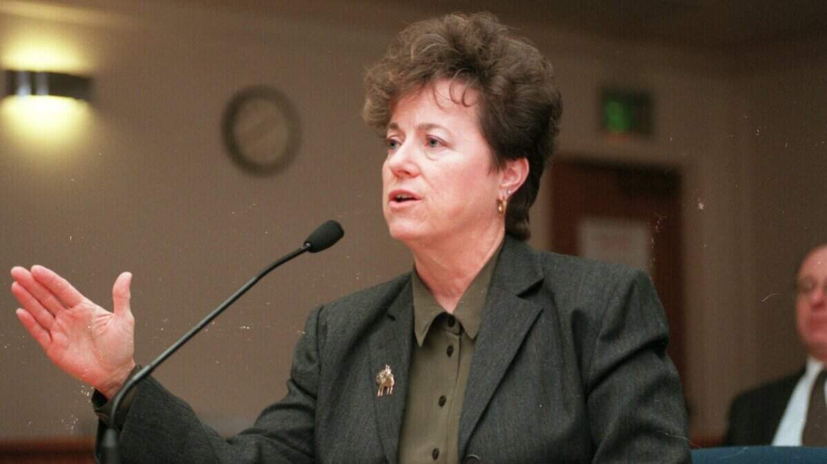 Jennifer Belcher, who worked as an aide to two governors, represented the Olympia area in the legislature, and was the first woman to serve as Commissioner of Public Lands, died March 31, 2022, at her sister’s in West Virginia. She was 78.