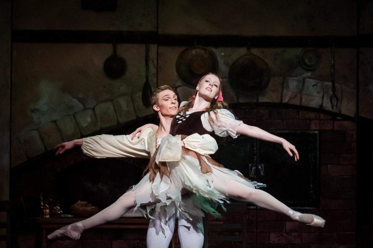 Studio West Dance Theatre’s “Cinderella” — the company’s first unmasked ballet since before the pandemic — is on stage April 29 and 30 at The Washington Center for the Performing Arts.