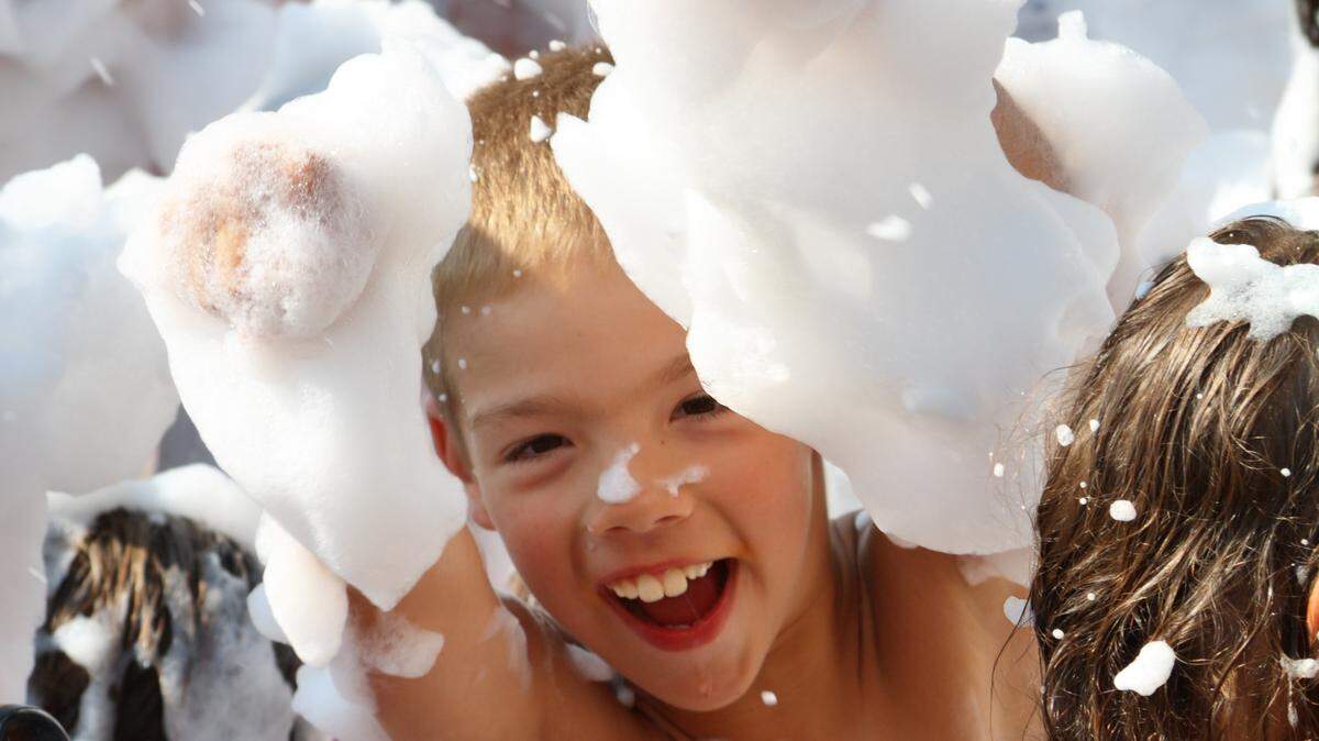 Kids can get covered in fluffy foam this weekend at Hands On Children’s Museum.