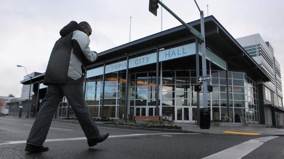 City Hall wait's over