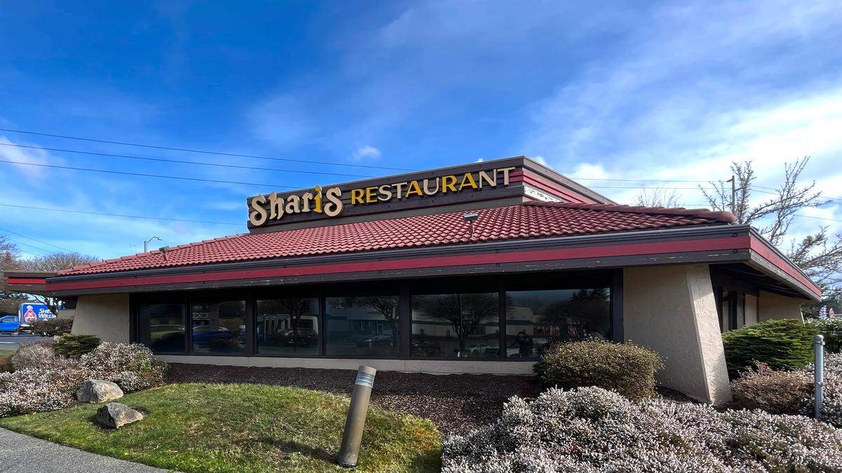 The former Shari’s Restaurant at 3425 Pacific Ave SE in Olympia is rumored to be under consideration for a new Black Bear Diner location. Photo: March 5, 2025
