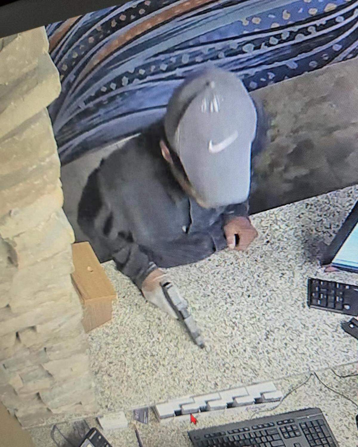 The Mason County Sheriff’s Office is seeking the public’s help in identifying a man who attempted to rob the Little Creek Casino in Shelton with a gun.