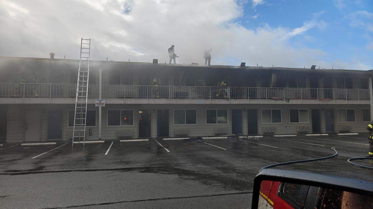A Sunday blaze damaged five second-floor units at a Motel 6 in Tumwater; support arrived from nearby departments, water damage affected some ground-floor rooms.
