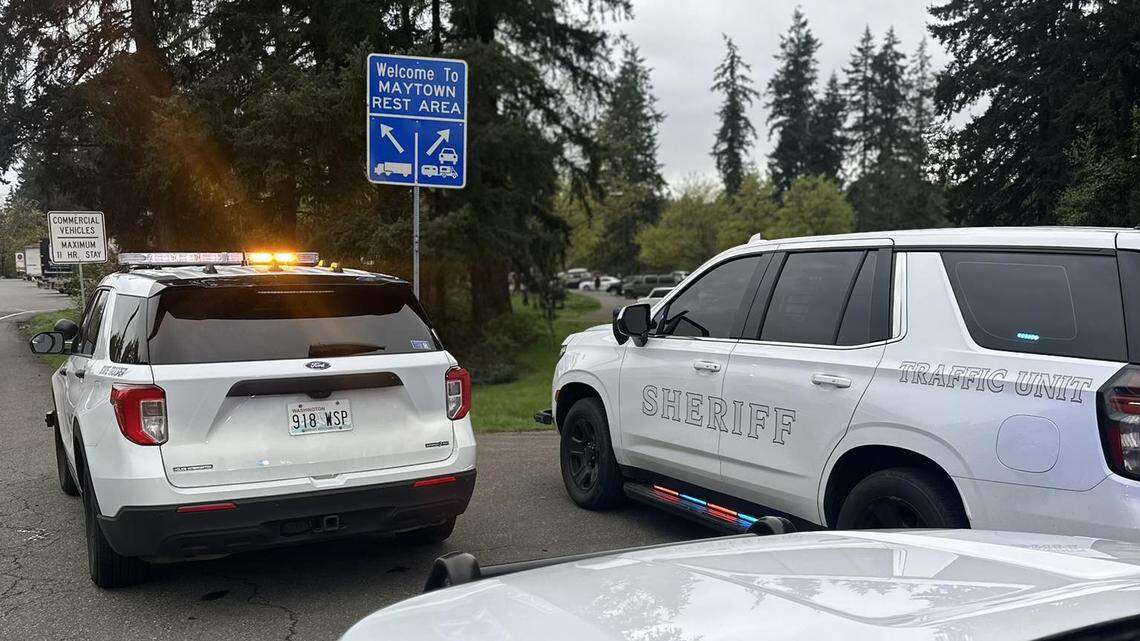 Thurston Co. driver crashes into tree after driving erratically on I-5, WSP says