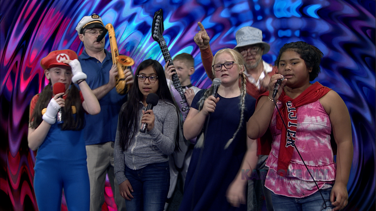 July 21 is the 15th anniversary of KaraokeOly, the program that offers people of all ages the opportunity to sing on TV every third Friday of the month.
