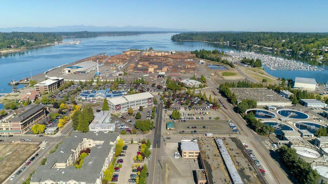Letters endorse Port candidates, question WA housing aid, criticize cemetery’s cleanup method
