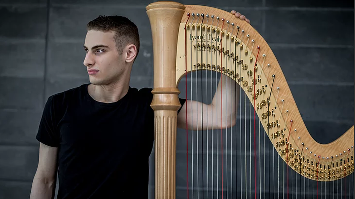 Olympia harpist Ben Albertson