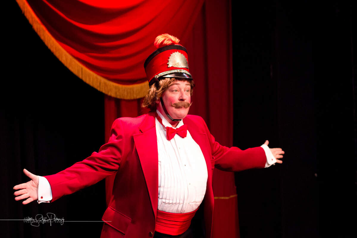 Elizabeth Lord as Lord Franzannian himself.