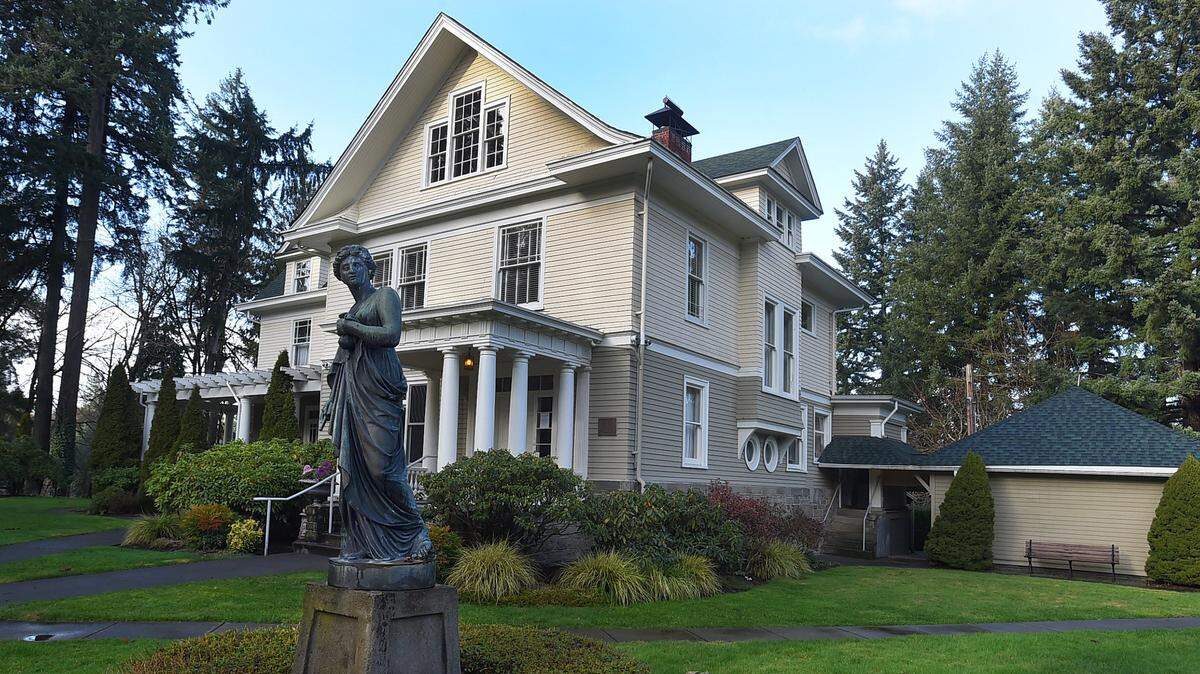 Nationally recognized rose expert Gary Ritchie will give a talk on the Schmidt House’s Centennial Garden at noon Thursday at the Schmidt House in Tumwater.