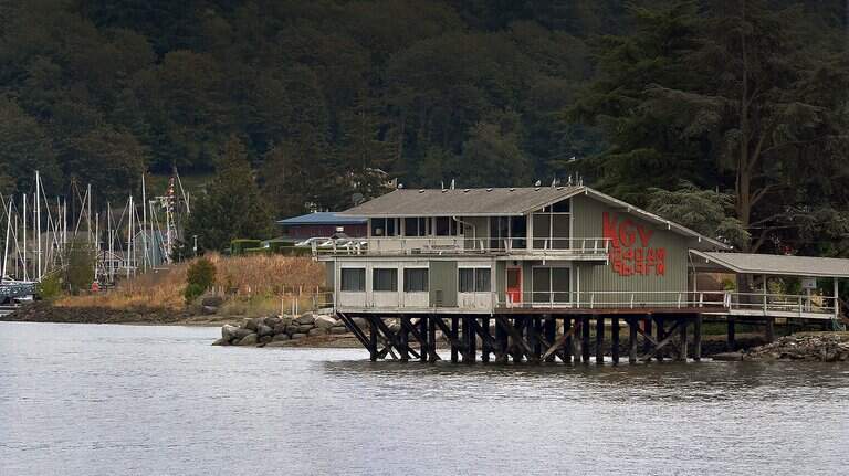 Waterfront cafe and bar in Olympia is one idea to save historic radio station