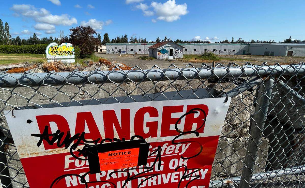 The vacant Ostrom’s property on Thursday morning, following the Wednesday evening fire.