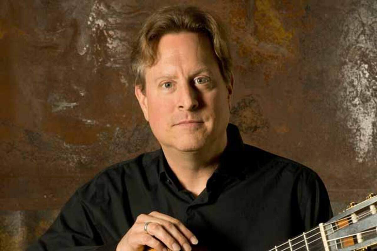 Grammy-winning guitarist Jason Vieaux will be featured in the Chamber Music Society of Lincoln Center’s “Spanish Journey” concert at the Minnaert Center for the Arts at SPSCC’s Olympia campus. The show is presented by Emerald City Music.