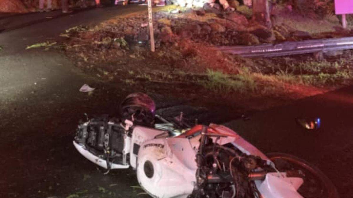 A motorcyclist with active warrants in Thurston County was sent to the hospital Sunday after fleeing a traffic stop, crashing into a mailbox and being ejected 25 feet from his bike. 