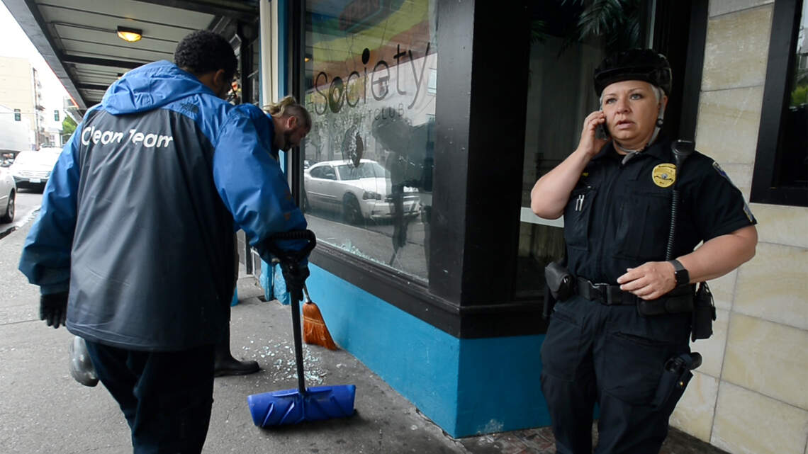 Olympia police chief candidate pulled gun at meeting in joke about mentally ill person