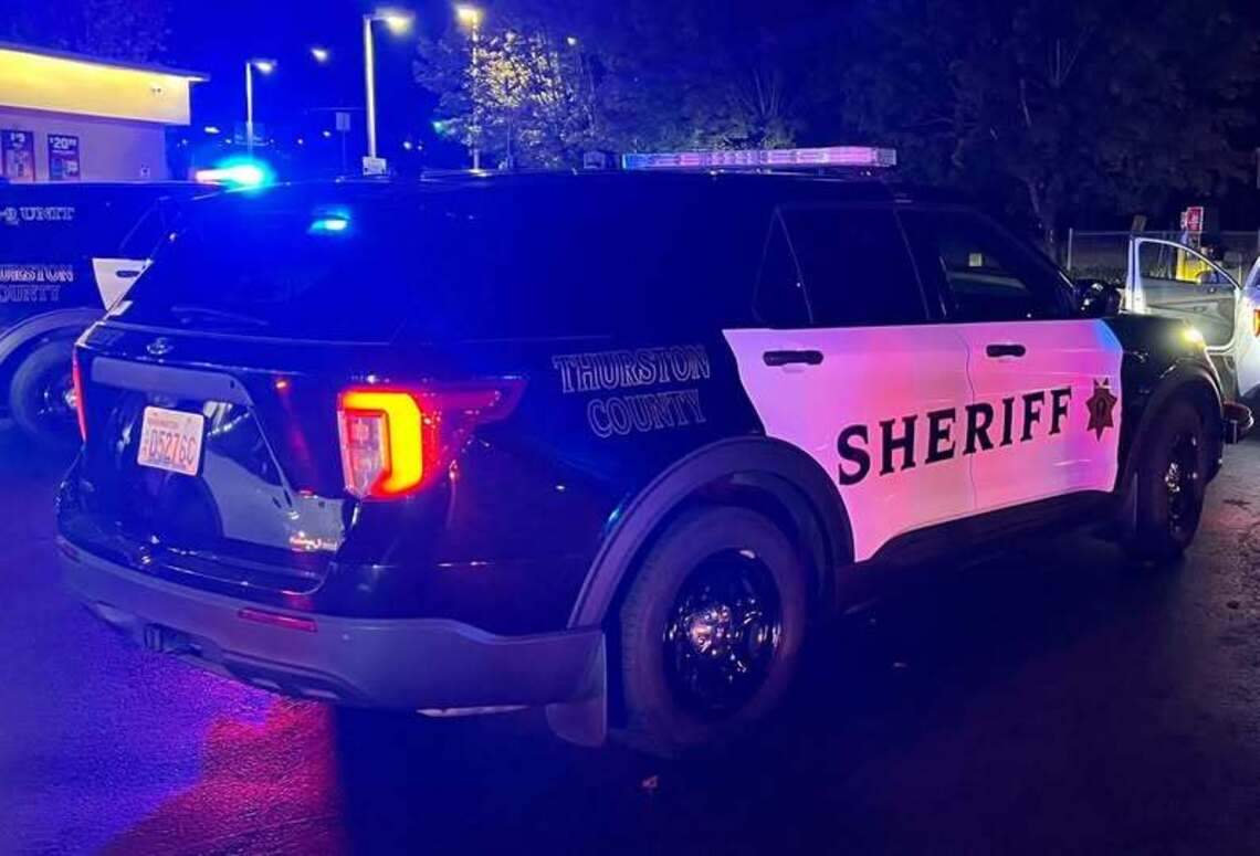How did a Washington teen accused of a football game gun threat get released?