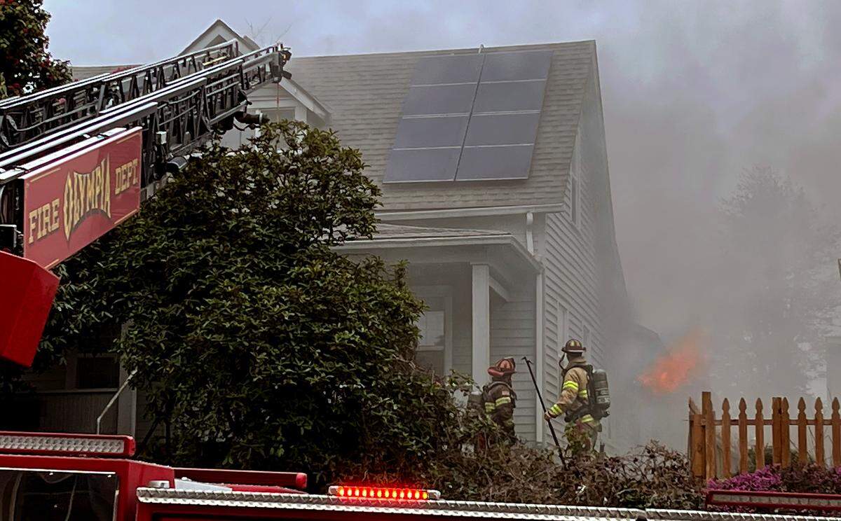 A photo of the downtown Olympia fire as seen from Jefferson Street Southeast.