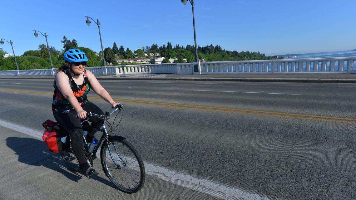 Can I ride my bike on the interstate in Washington state? Here’s what law says