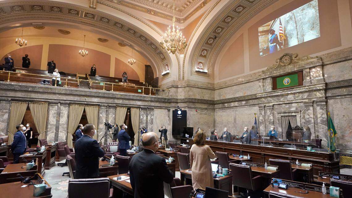 Senate and House lawmakers introduced new bipartisan legislation Wednesday to limit the ability of the public to sue the Legislature and other government agencies for violations of the Public Records Act.