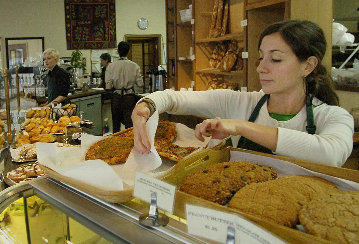The Bread Peddler has stopped serving breakfast and lunch meals.