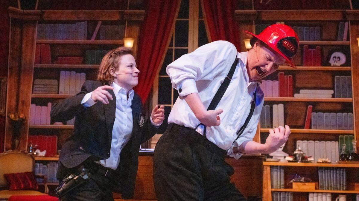 Jon Lutyens and Katherine Strohmaier sing, dance and play the piano throughout Harlequin Productions’ ”Murder for Two.”