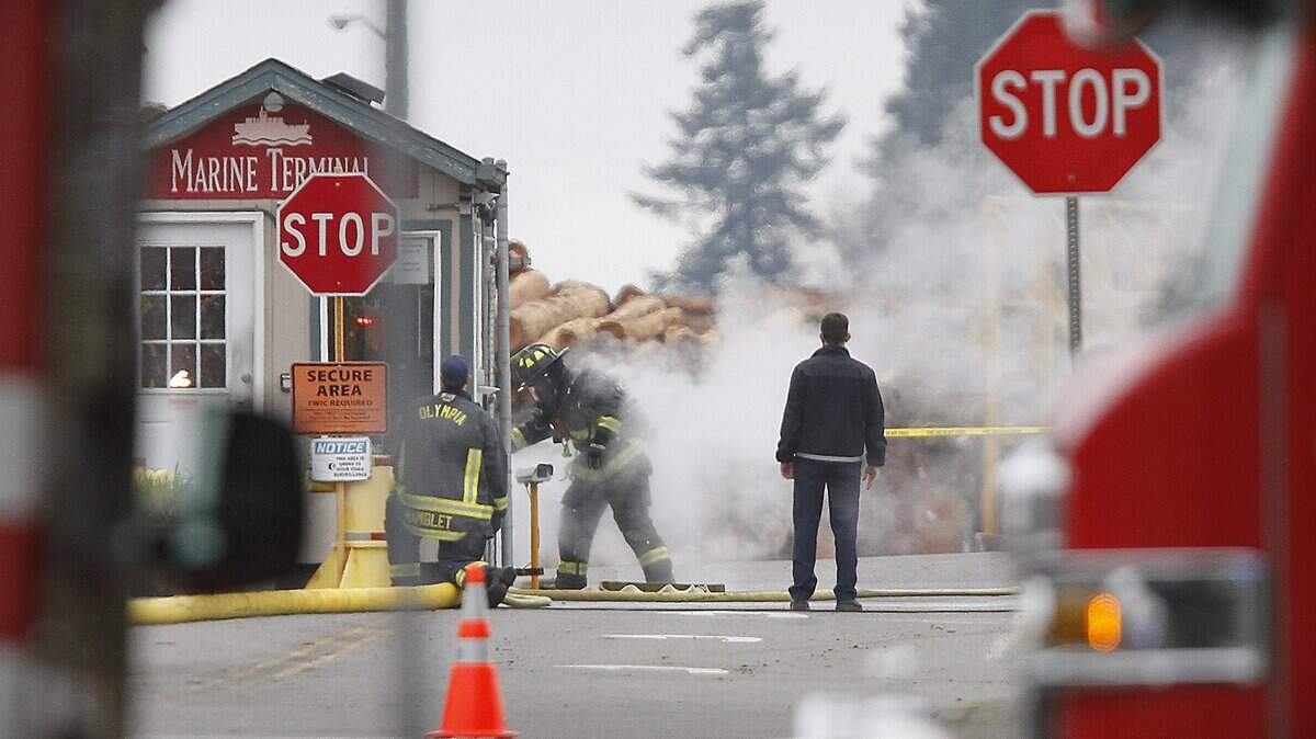 The Port of Olympia commission will decide Monday whether to agree to a legal settlement tied to a hydrogen peroxide spill at the port three years ago.