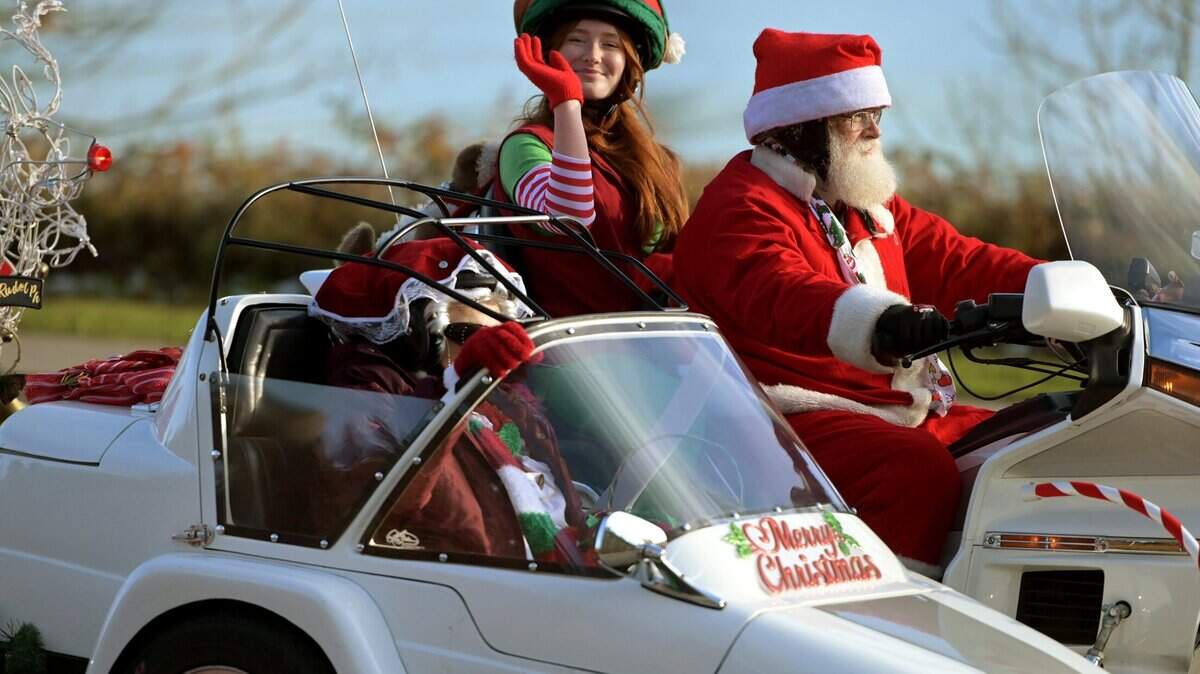 The roar of thousands of motorcycles echoed through the streets of downtown Olympia on Saturday, Dec 3, 2022 as riders stood in for Santa for the annual Olympia Toy Run. Gathering earlier in the Morning g at the South Sound Mall in Lacey they all set off for a 1pm parade to Marathon Park along Capitol Lake to deliver thousand of presents Those donations are given directly to the Olympia Corps Salvation Army’s “Toy n Joy” program, benefitting families in Thurston, Mason, and Grays Harbor counties.