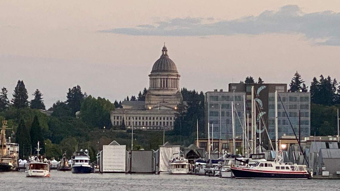 Letter writers take aim at short-term rentals, endorse Gundersen, bash 32-hour work week