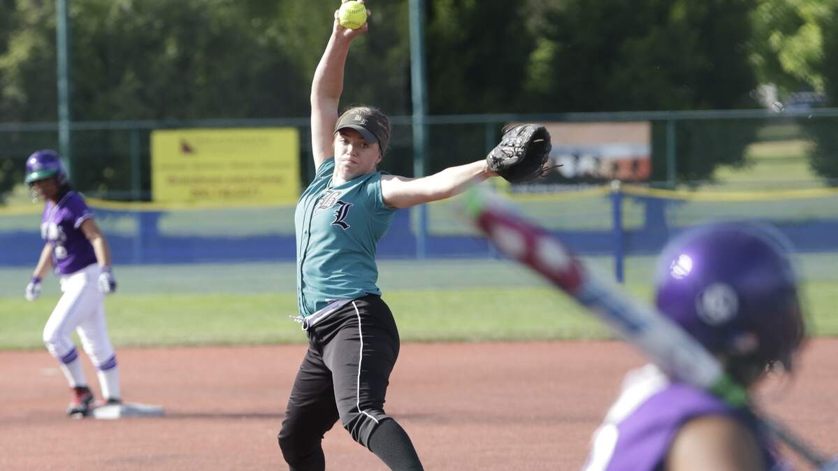 Bonney Lake pitcher Brooke Nelson throws in the fourth inning of a 3A state softball quarterfinal game against Edmonds-Woodway on Friday, May 25, 2018 at the Regional Athletic Complex in Lacey. Bonney Lake won 4-2.