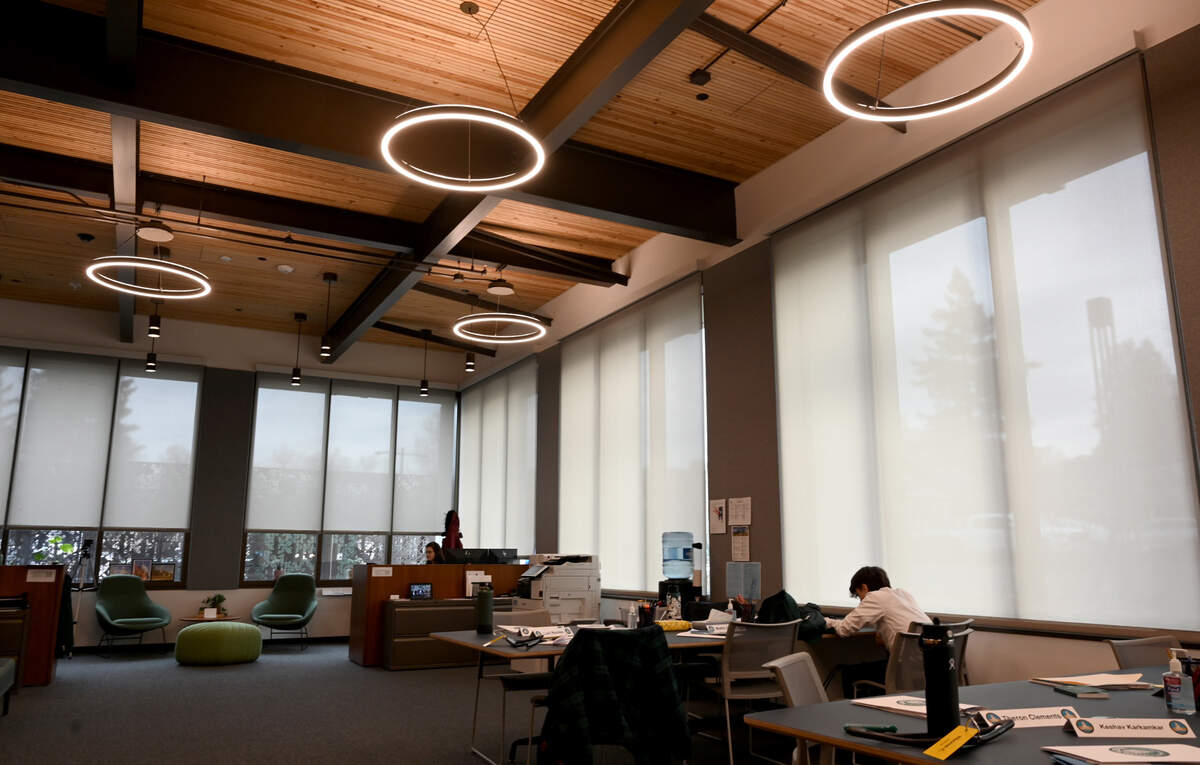 The new Irving R. Newhouse Building formally opened in December 2024 and houses the Washington State Senate and staff. Replacing the 90 year-old original structure the new building has major upgrades in design architecture and energy saving features including solar panels.