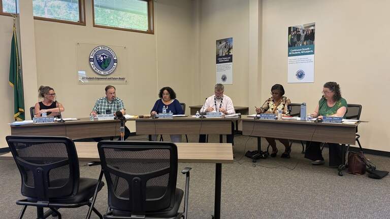 2 proposals for North Thurston cell phone rule spark student privacy concerns