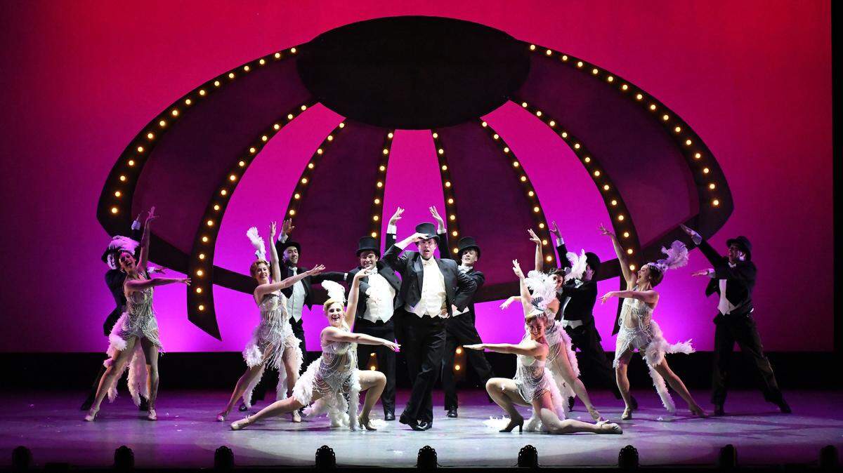 A scene from the national touring company production of “An American in Paris,” which is stopping in Olympia on Thursday.
