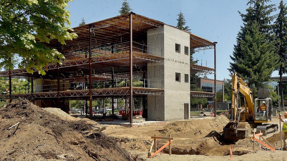 Work continues on the future home of the state Utilities and Transportation Commission building in Lacey.